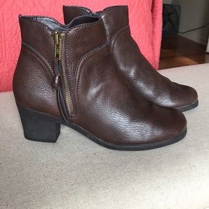 Brown Areosoles booties